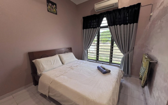 Nurbayu Villa (3 and 4 bedroom Villa) Kemaman