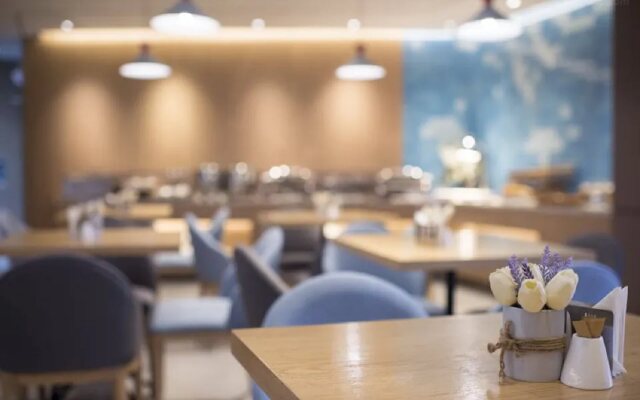 Homeinn Hotel (Rongcheng Chengshan Avenue RT-Mart)