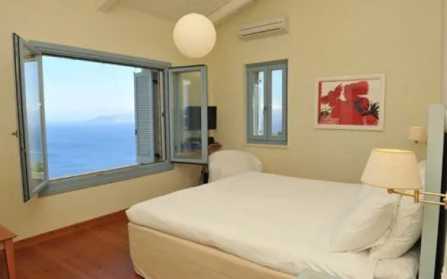 Urania Luxury Villas