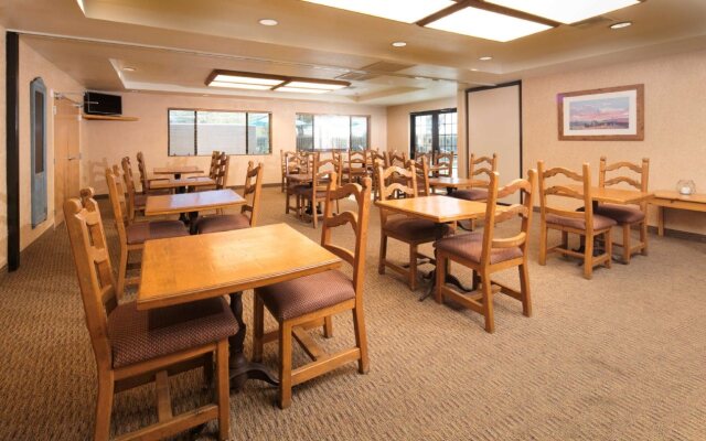 Red Lion Inn & Suites Goodyear Phoenix