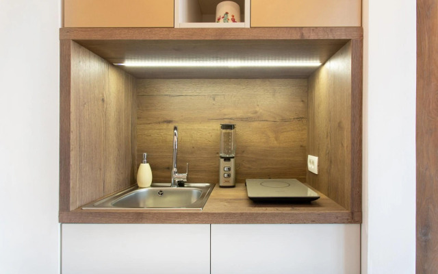 NEW, Stylish and modern central Studio, FREE parking