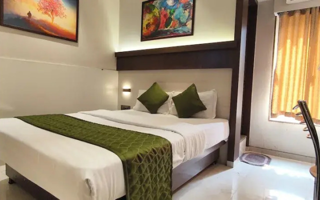 Hotel Express INN, Panvel