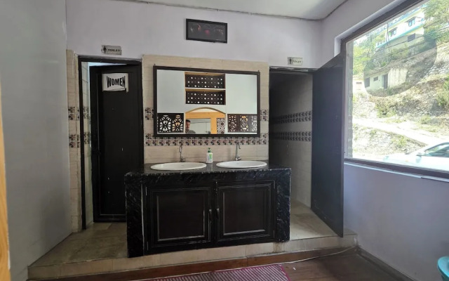 Siddhi Vinayak Hotel And Banquet