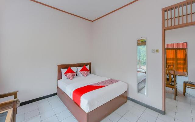 OYO 90258 Hotel New Aprilla