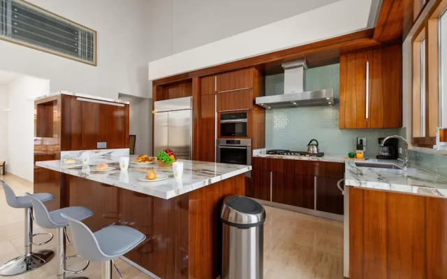 Designer Lux Villapoolbbq3 Min- Tres Trapi Bch