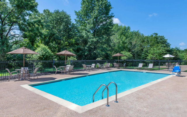 Best Western Plus St. Louis West - Chesterfield
