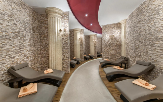 Akrones Thermal Spa Convention Hotel
