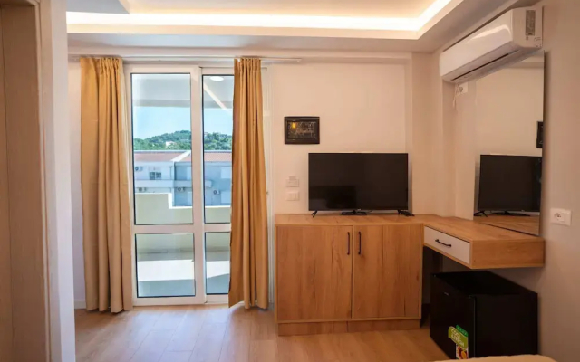 iLLYRIA HOTEL