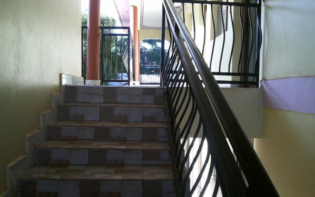 Days Inn Lira