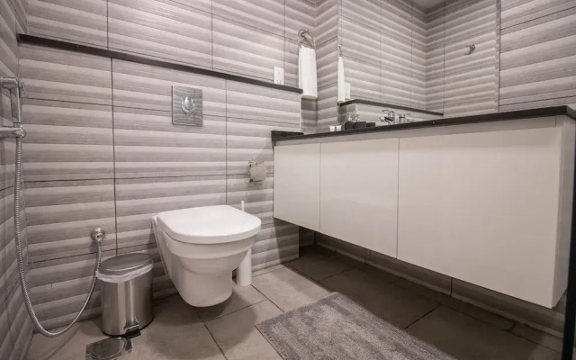 One Perfect Stay -  Plazzo