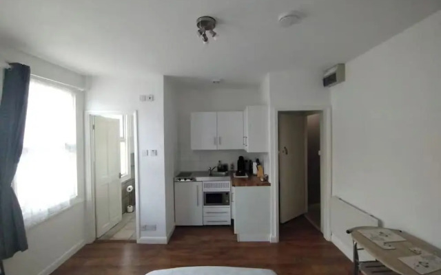 Cranbury House Apartments