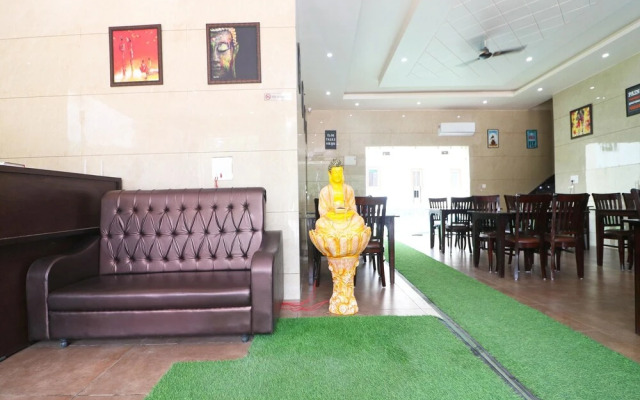 OYO 44370 Vaikunth Resort