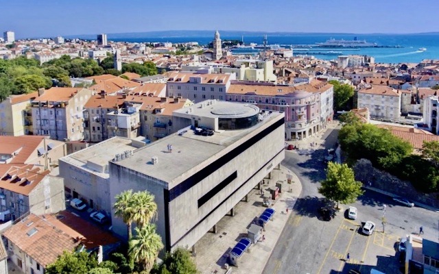 Prima Luce Downtown