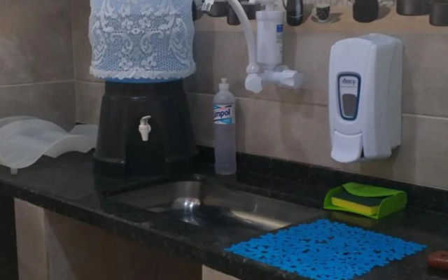 Bangalô completo, amplo, funcional e confortável.