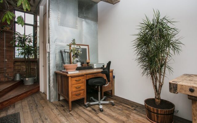 Spacious Loft In Hackney