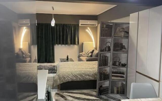 Central Modern Apartment Volos