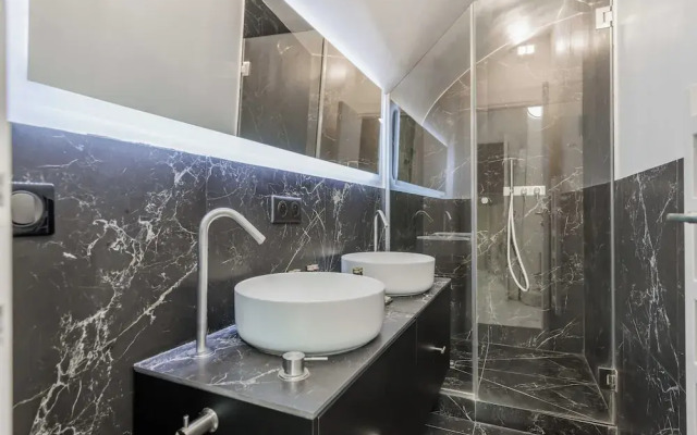 Charming Duplex - 2br/6p - In the Heart of Odeon