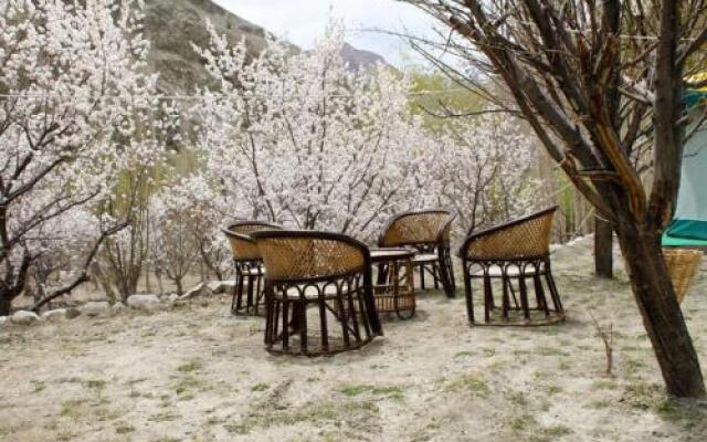 1 BR Tent in Sham Valley, Leh, by GuestHouser (05DC)