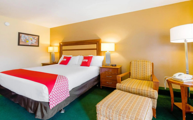 OYO Hotel Lebanon MO I-44