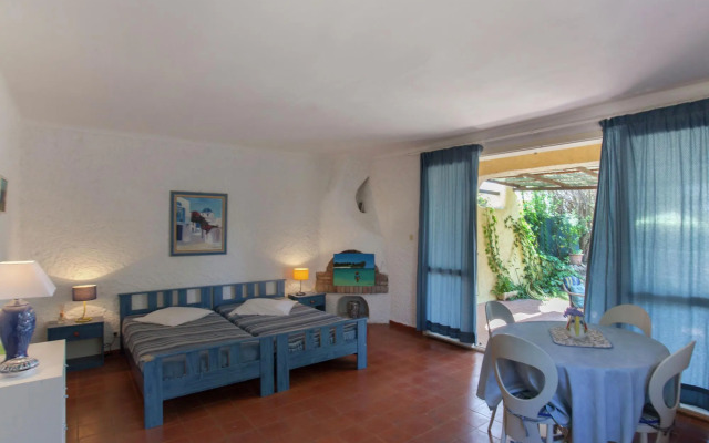 Bright Home in Cargèse Corse-du-sud With Barbecue