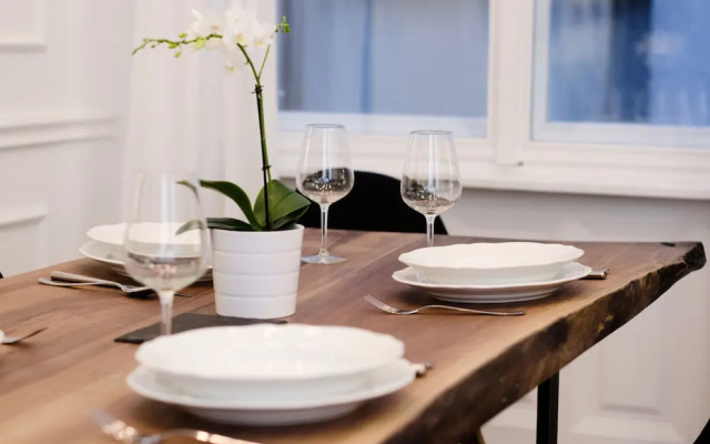 Luxury Apartment by Hi5 - FehÃ©rhajÃ³ Suite