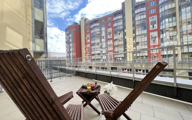 Apartments on Bolsheokhtinsky Avenue
