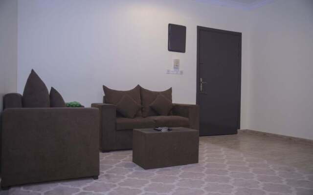 Al Eairy Furnished Apartments Qassim 4