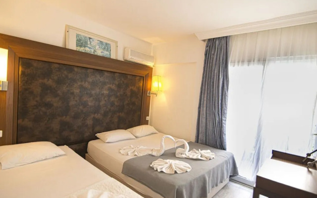 Famous Hotel Marmaris