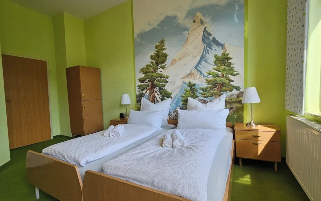 Pension Weiße Rose I Frühstück Parkplatz