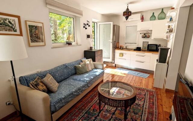 Cosy 1-bed Studio Apartment in Roma