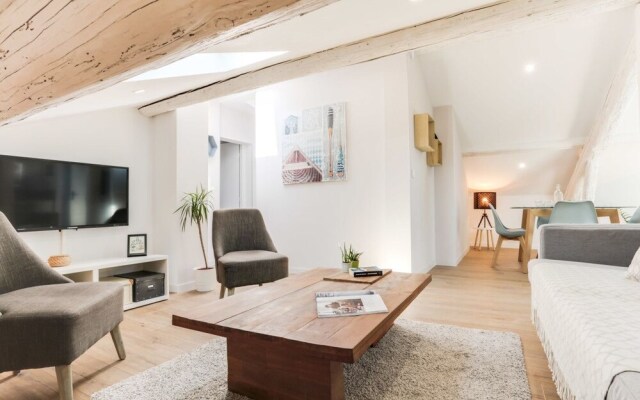 Wonderful 2 Bedrooms, Place de la Comédie