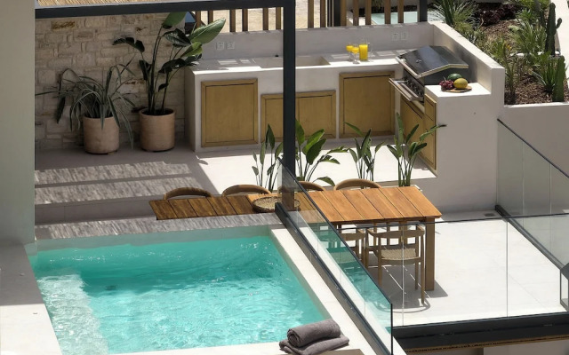 The Nook -luxury Living at the Edge of Tranquility