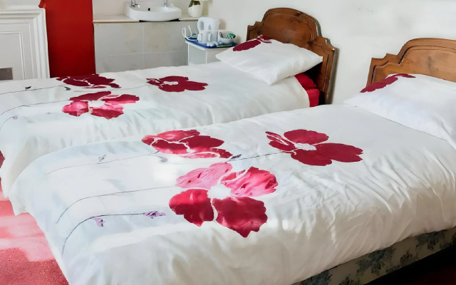 Assheton Arms Hotel