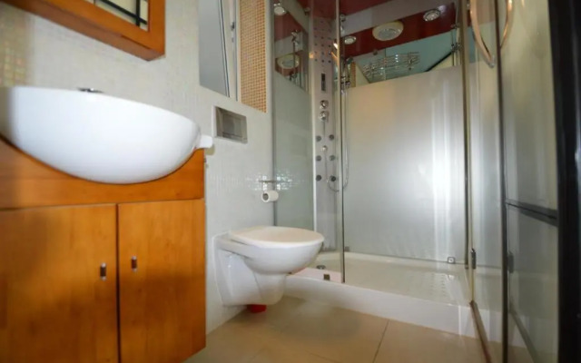 Lugano Apartments by LR - self check in