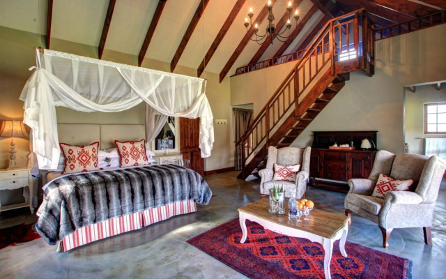 Madi-Madi Karoo Safari Lodge