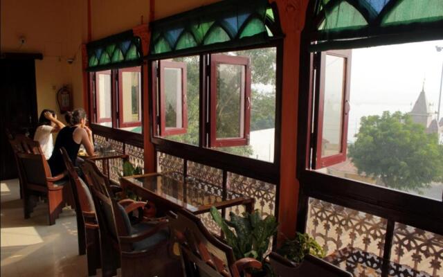 Sahi River View Guest house