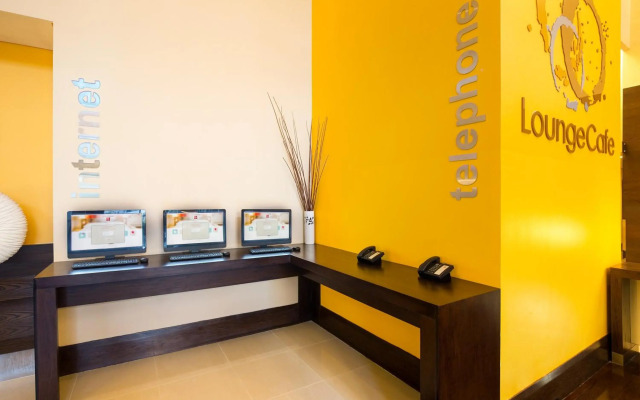 Hotel ibis Al Rigga