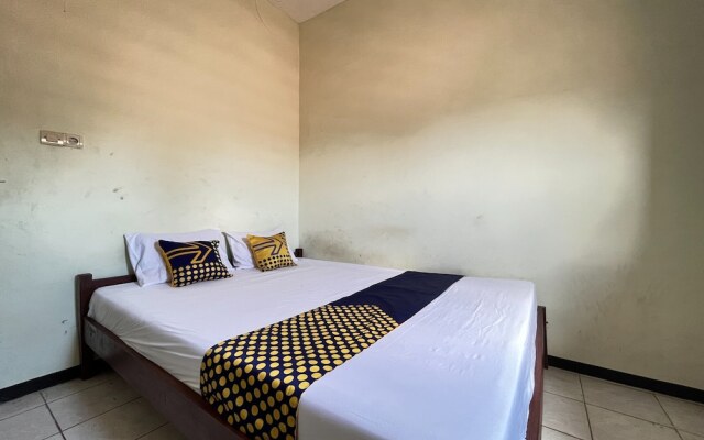 SPOT ON 93423 Kost Berkah Near Kebun Teh Wonosari