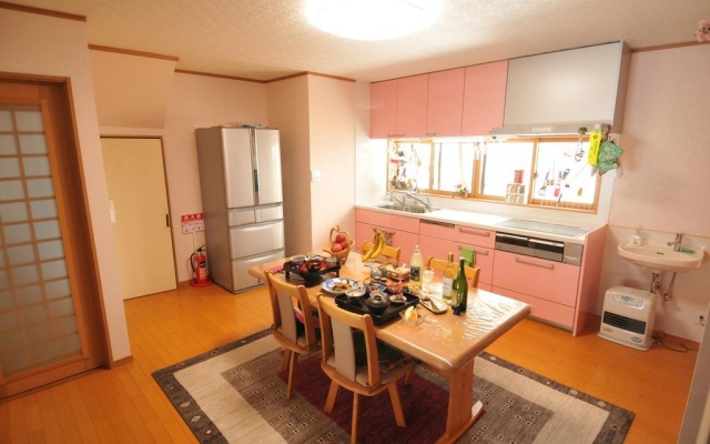 Daichan Farm Guest House – Guest Rooms – Asahi