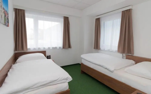 Win Budget B&B