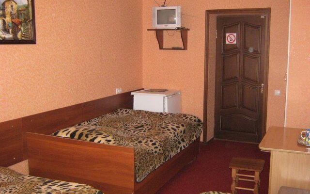 Green City Hotel