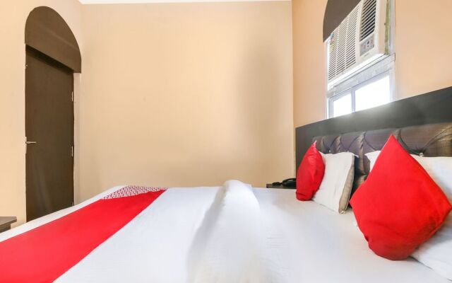 Oyo 43723 Hotel Crystal Riverside