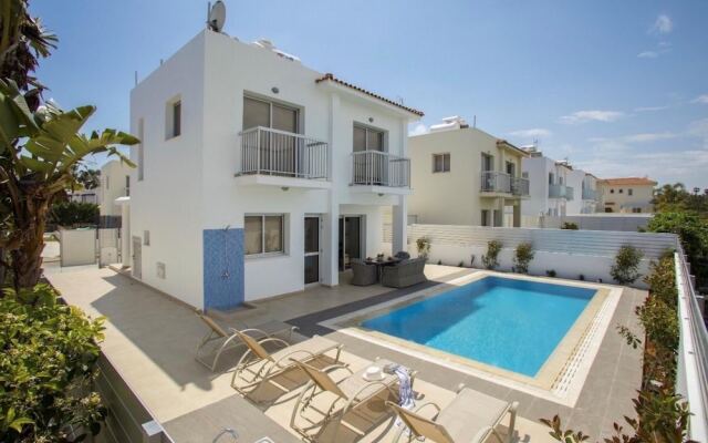 Villa Marina in Pernera