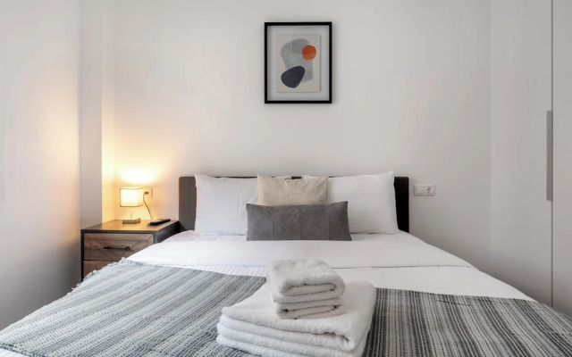 Selesta - 2 Bedroom Apartment in Athens