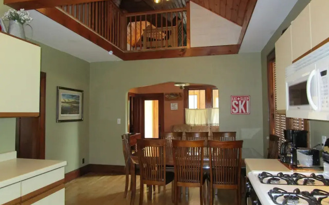 Active Lakeview Escape