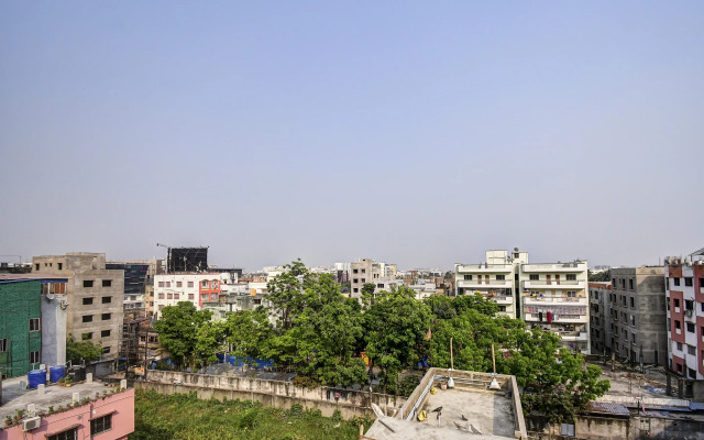 Collection O Hotel Paradise Near Chinar Park