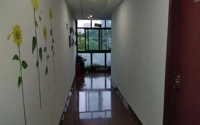 No.1 hotel