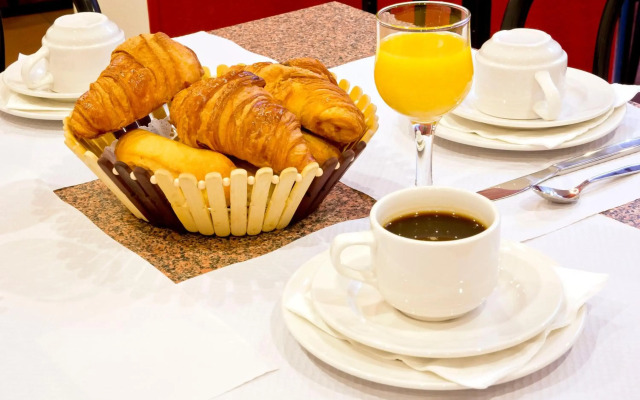 Hipotel Paris Belgrand Marie 20ème
