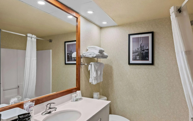 Ramada by Wyndham SeaTac Airport