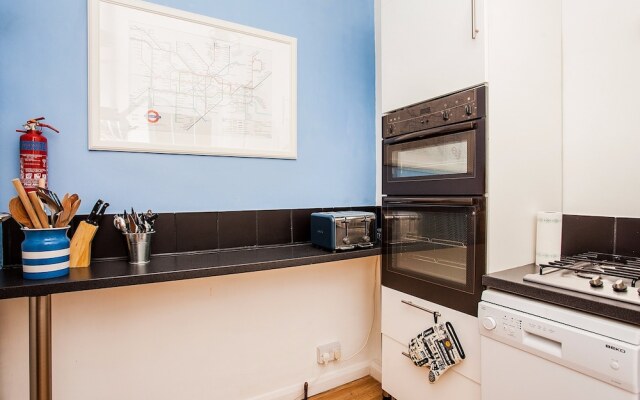 Riverside Cutty Sark 2 Bedroom Retreat